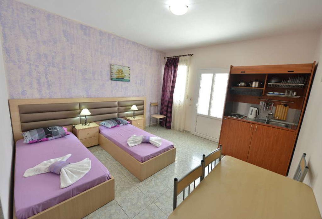 Anna Christina Apartments Metamorfosi  Exterior foto